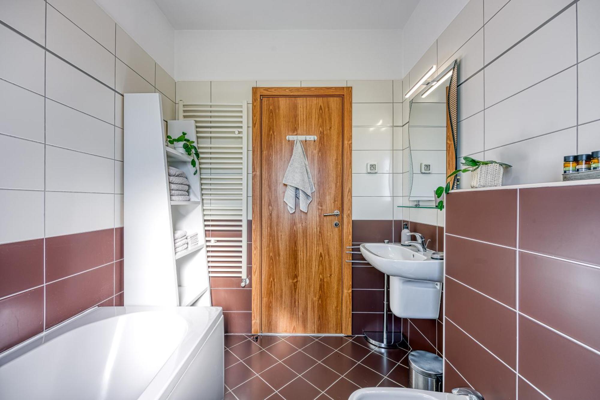 Dea - Three Bedroom