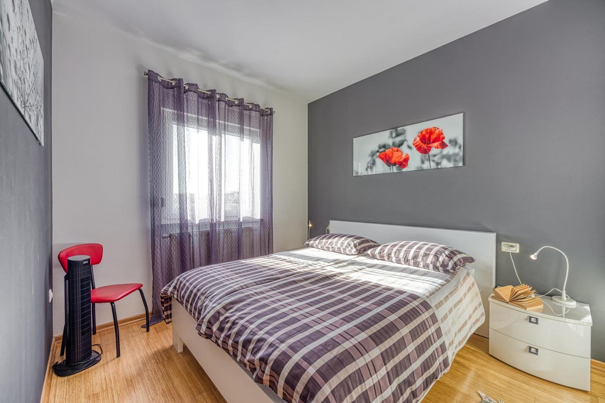 Dea - Three Bedroom Apartment *